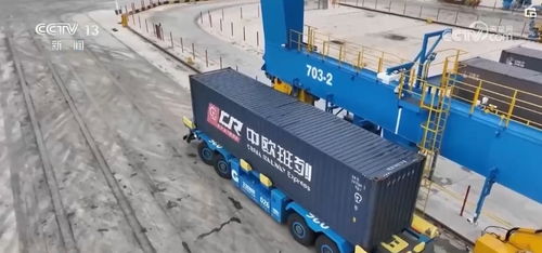 便企服務(wù)實(shí)打?qū)?道路普通貨物運(yùn)輸為企業(yè)出海保駕護(hù)航